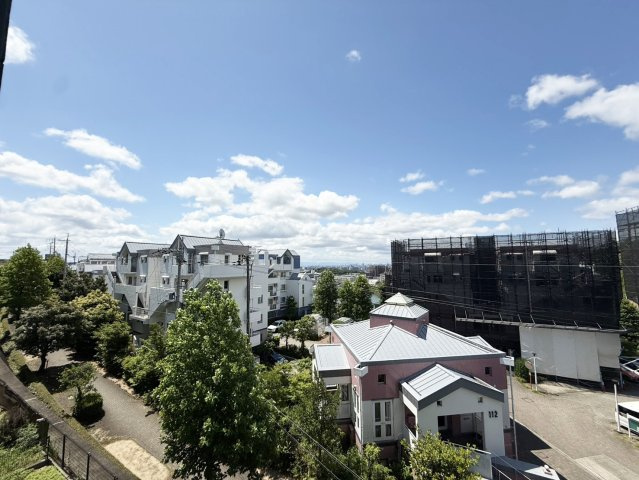 高槻阿武山二番街208号棟の展望|バルコニーからの南東向き眺望です。