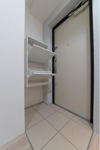 クレア高円寺の玄関