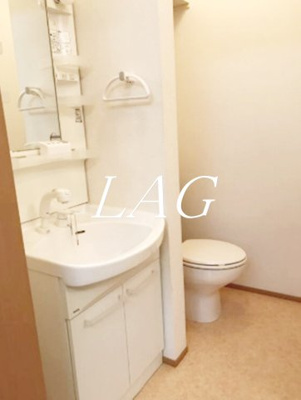 【洗面所】 | 胡桃ガーデン | 独立洗面台です。