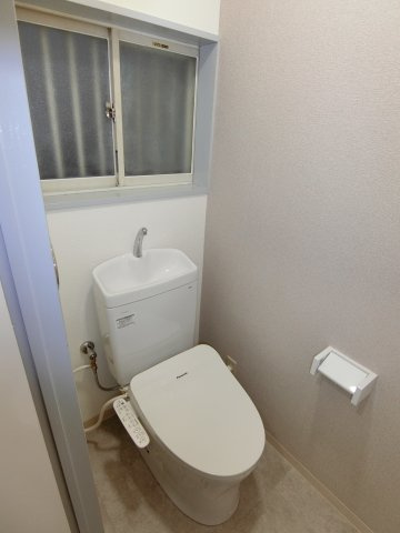 ヴィラⅡのトイレ|ゆったりとした空間のトイレです