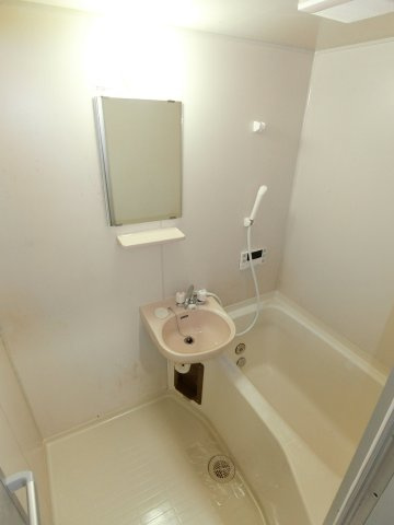 ヴィラⅡの浴室|お風呂です