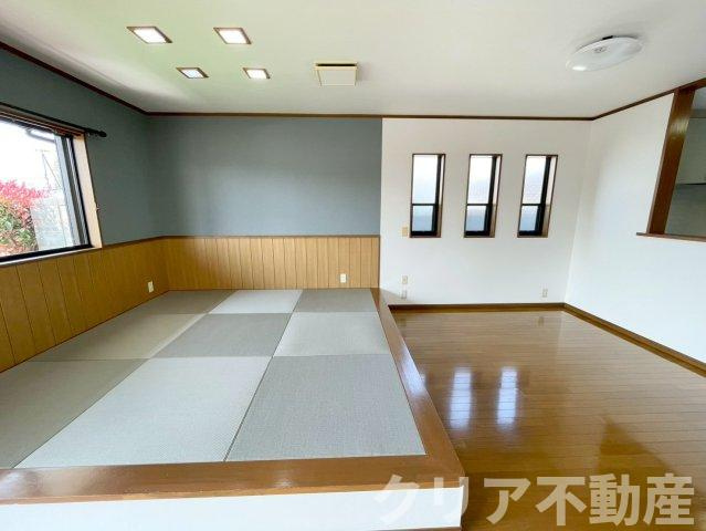 【居間・リビング】 | 富岡市宮崎中古戸建