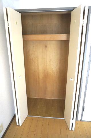 ハイネス丸友の収納|洋室の収納です
前回募集時の写真です