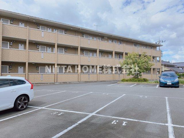 フェアリーシャンテの外観パース|３階建て＊軽量鉄骨造のアパートです◇