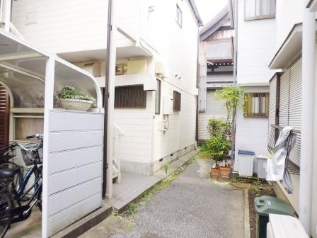 アイパレスのエントランス