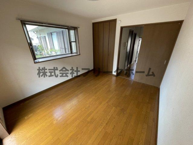 三鷹市上連雀５丁目のアパートの寝室