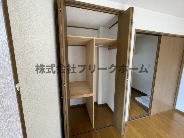 三鷹市上連雀５丁目のアパートの収納