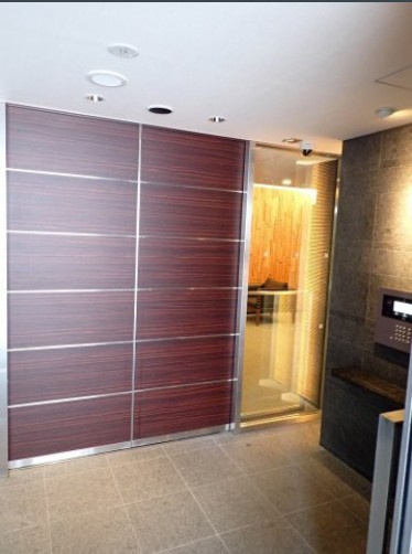 【エントランス】