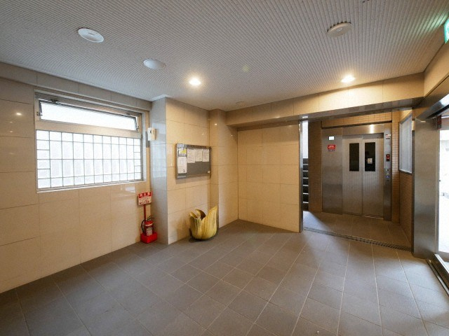 レインボーコートパートIIIのロビー