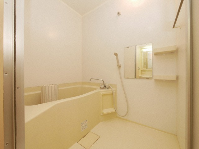 レインボーコートパートIIIの浴室