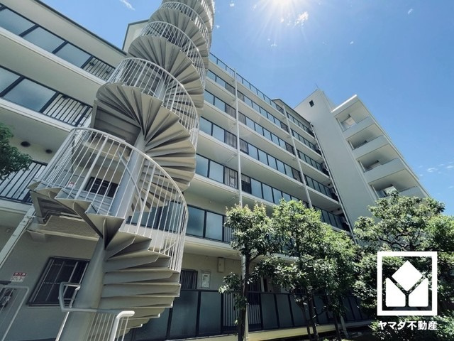 ユニハイム西宮Ⅱの外観|7階建て5階部分の角部屋。室内大変丁寧にお使いです。