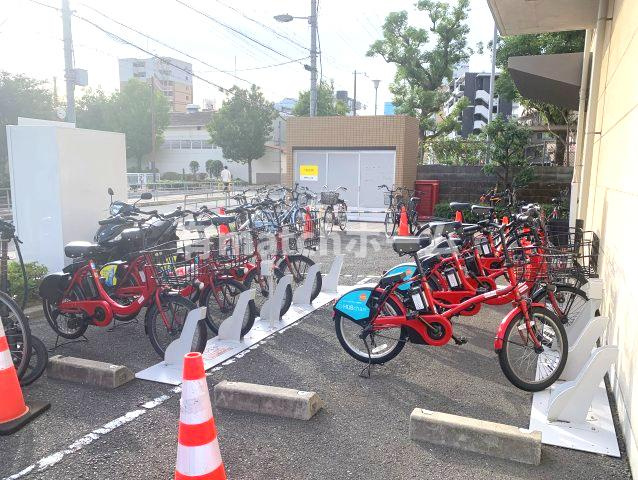フレアコート京橋の駐車場