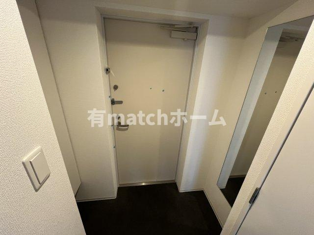 セレニテ京橋クレアの玄関