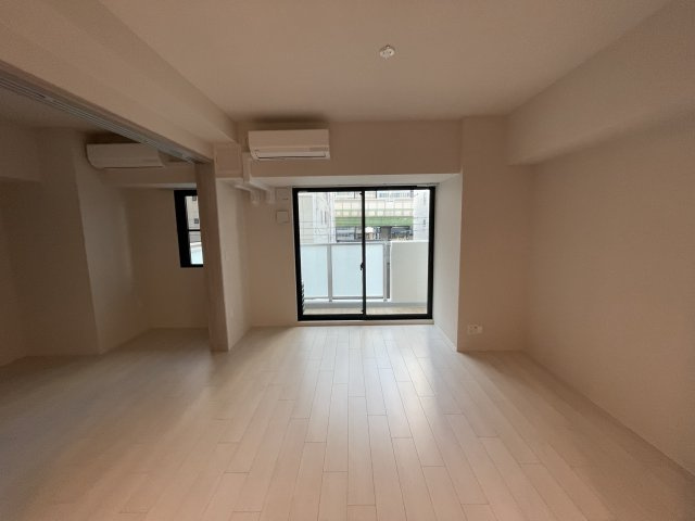 プレディアコート本町の居間・リビング