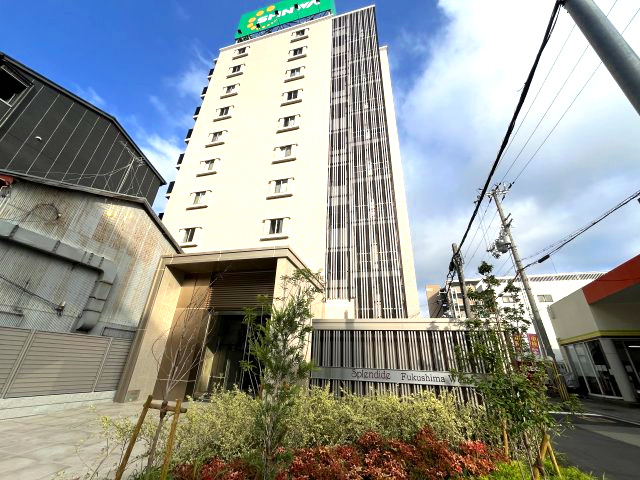 スプランディット福島WESTの外観