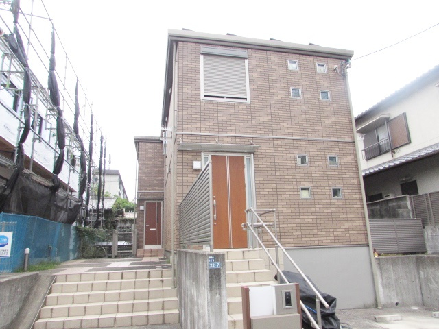 御殿山２丁目テラスハウス