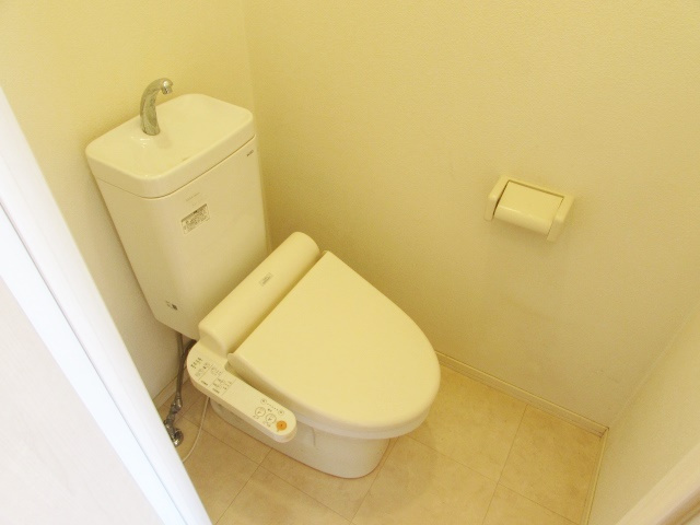 御殿山２丁目テラスハウスのトイレ|トイレもきれいです