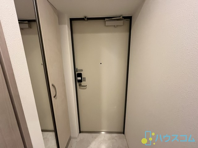 Alivis新町の玄関