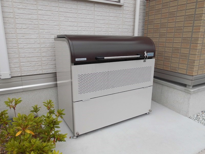 コーシェリ・アイの設備