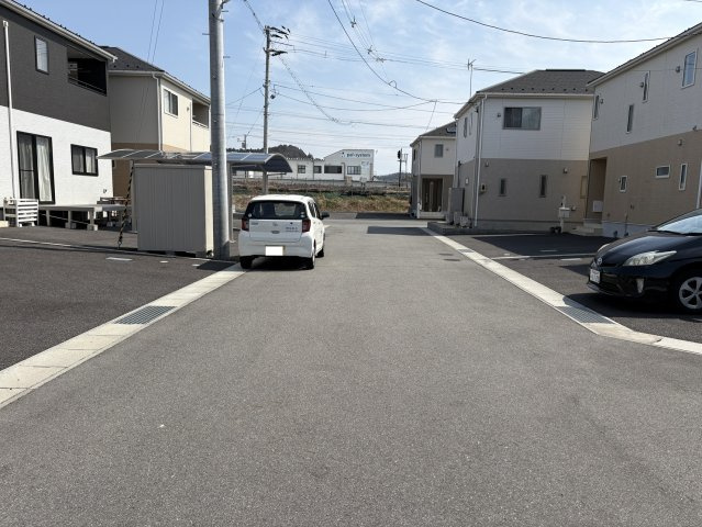 常磐西郷町落合 中古一戸建ての前面道路含む現地写真