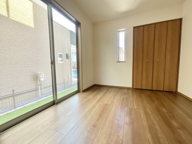 市川市中国分５丁目２２４１番の居間・リビング|建築施工例