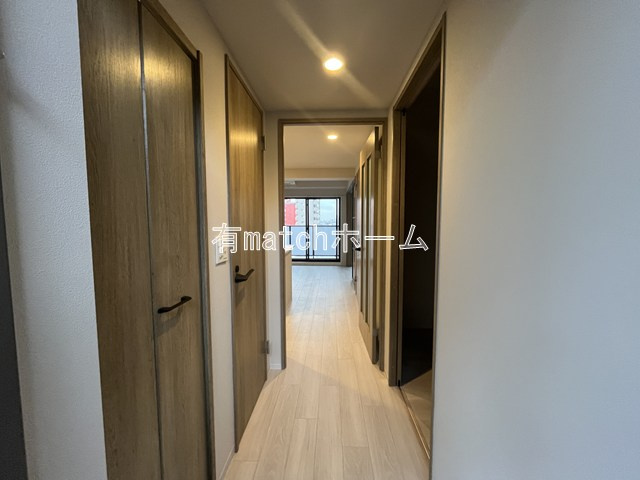 Louis Residence 弁天町の玄関