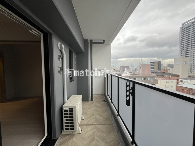 Louis Residence 弁天町のバルコニー