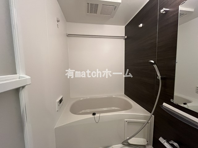 Louis Residence 弁天町の浴室