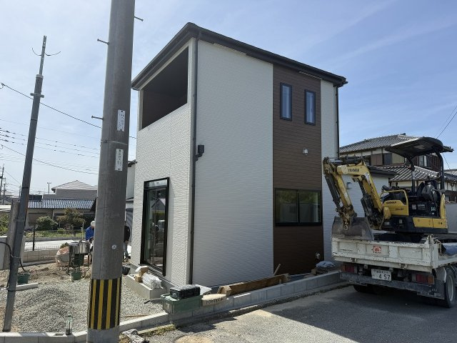 板持2丁目　新築戸建　2棟の外観