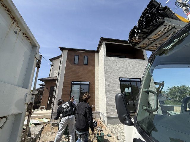 板持2丁目　新築戸建　2棟の外観