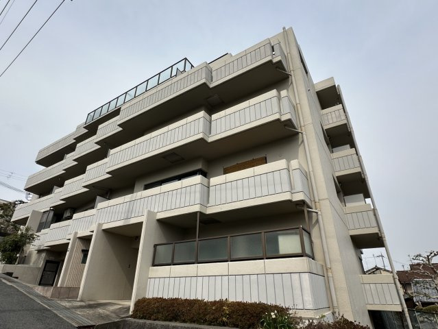 グラン・ドムール富雄