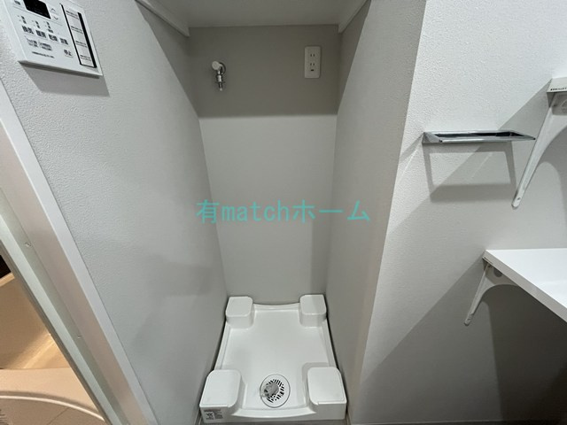 Alivis三国本町の洗面所