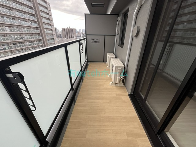 Alivis三国本町のバルコニー
