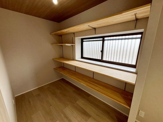 中古住宅　十七条の収納|パントリー