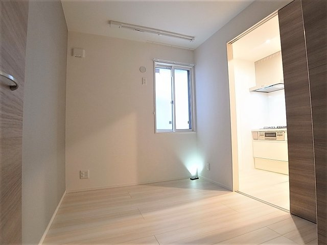 The Crossの内装|洋室部分・室内物干しもあります