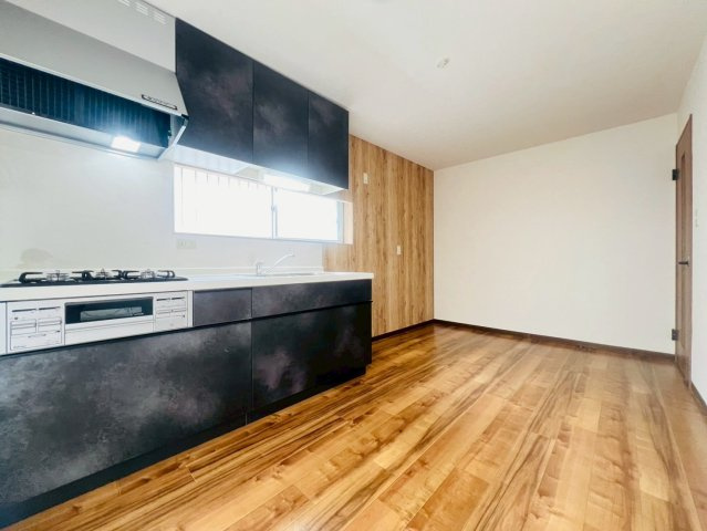 下畑町貸家の居間・リビング
