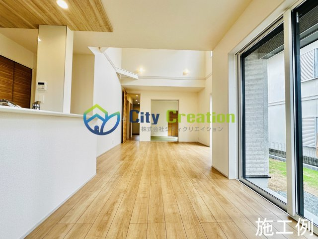 小田原市扇町　新築戸建　全1棟1号棟の居間・リビング