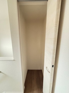 【収納】 | 佐伯区美の里1丁目（全２区画）2号棟 | 3階ホール収納