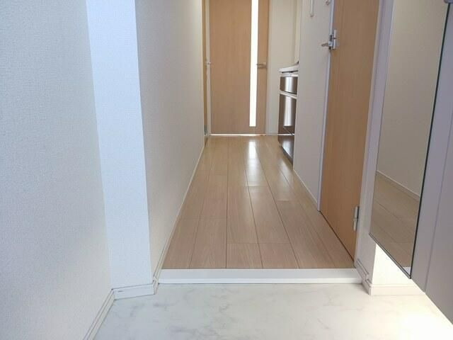 エテルナーレ浦和常盤の玄関