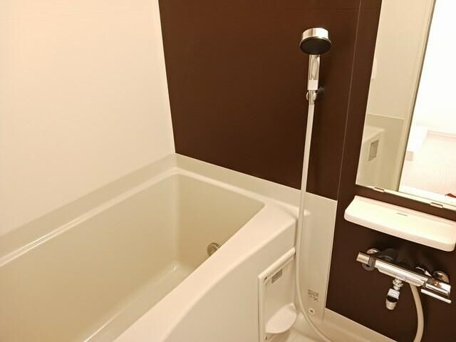 エテルナーレ浦和常盤の浴室