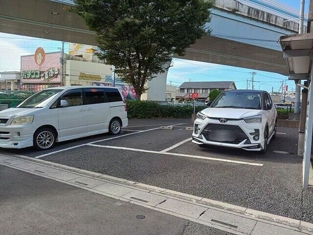 ビサイドアヴェニューの駐車場