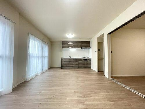 【居間・リビング】の画像