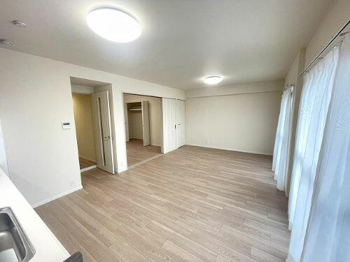 【居間・リビング】の画像