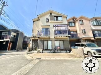 【外観】 | 伏見区久我御旅町　中古戸建 | 市営バス『久我御旅町停』が徒歩4分。