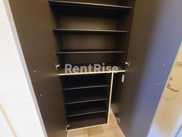 光明寺字山屋敷新築アパートの設備|下駄箱(イメージ)