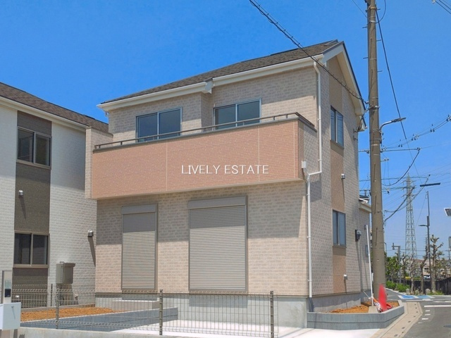 草加市谷塚仲町 新築分譲住宅 全6棟 B号棟の外観