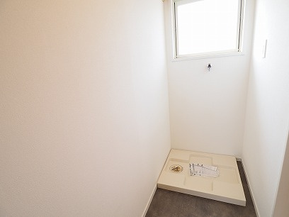 高崎市中尾町のアパートの洗面所