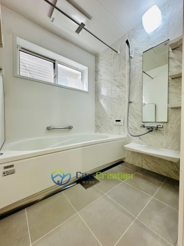 平塚市四之宮2丁目　中古戸建の浴室