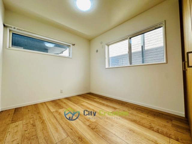 平塚市四之宮2丁目　中古戸建の洋室