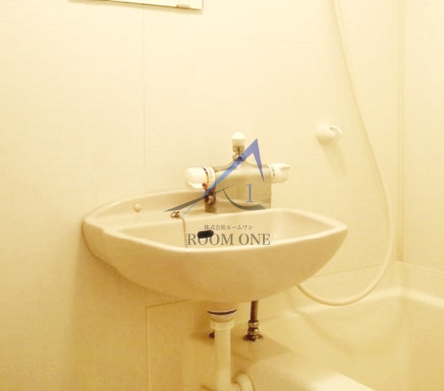 ルーブル西五反田弐番館の洗面所|洗面台です。